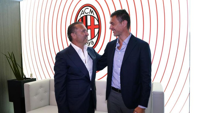 MILAN, ITALY - JUNE 01: Gerry Cardinale and Paolo Maldini attend the RedBird delegation at Casa Milan on June 01, 2022 in Milan, Italy. (Photo by Pier Marco Tacca/AC Milan via Getty Images)