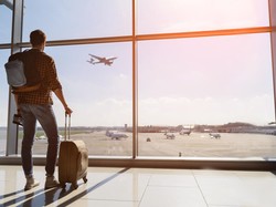 Istri Ngeyel Beli Kopi Jelang Boarding, Suami Terbang Duluan deh...