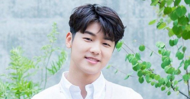 Kang Min Hyuk