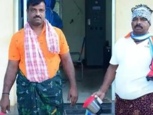 Kesal Listrik Selalu Mati, Pria Ini Nekat Masak di Kantor Pengelola Listrik