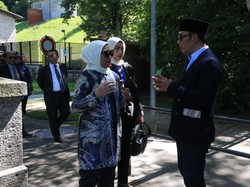 Bertemu Ridwan Kamil di Swiss, Menaker Sampaikan Duka Cita