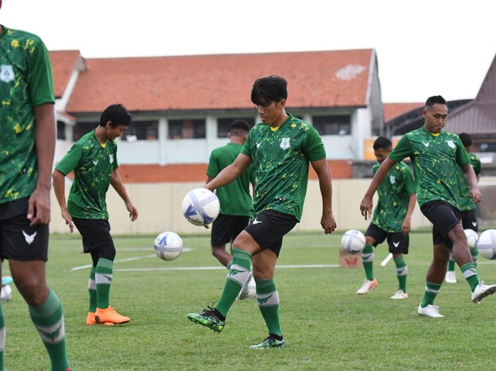 PSMS Medan sedang latihan di Sidoarjo. Istimewa