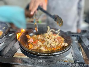 Ada Sambal Bakar yang Pedasnya Membara di 5 Tempat Ini Ada Sambal Bakar yang Pedasnya Membara di 5 Tempat Ini