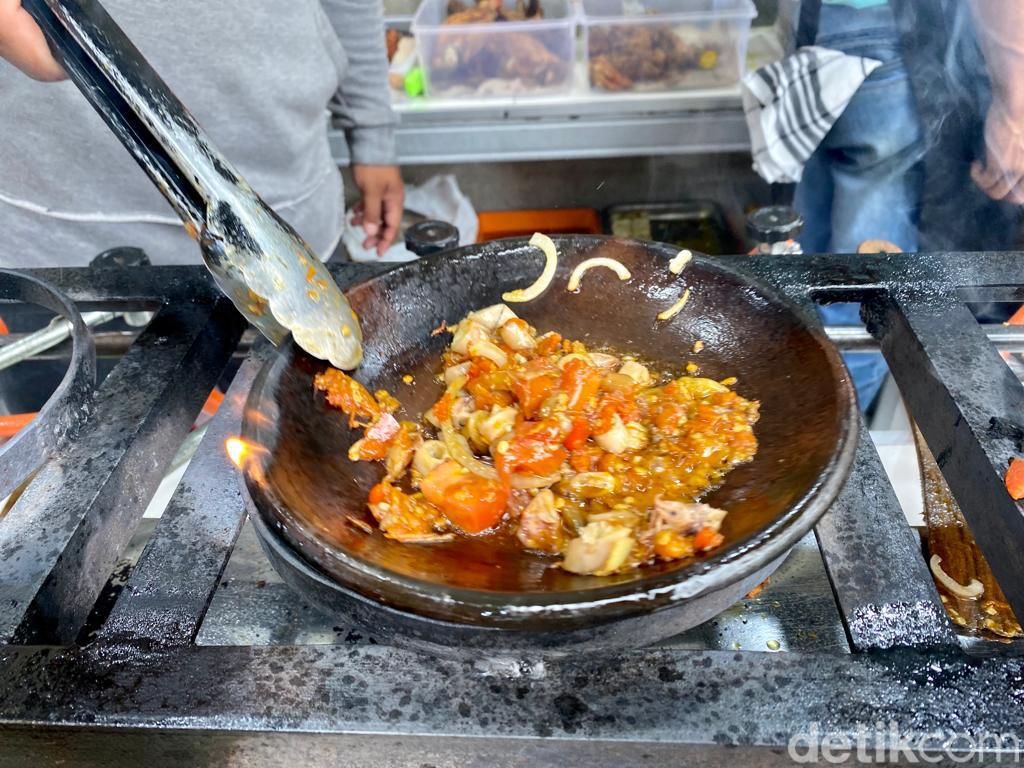 Pedas Jontor! 5 Kuliner Pedas di Bekasi yang Bikin Keringat Bercucuran