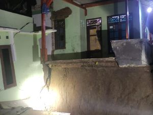 Pergerakan Tanah Terjadi Lagi di Lebak Banten, Warga Dengar Suara Retakan Pergerakan Tanah Terjadi Lagi di Lebak Banten, Warga Dengar Suara Retakan