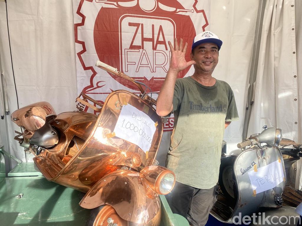 Fantastis! Ada Vespa Tembaga Seharga Rp 1 Miliar di VWD 2022 Fantastis! Ada Vespa Tembaga Seharga Rp 1 Miliar di VWD 2022