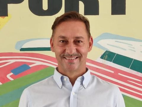Wolfgang Pikal Pimpin Papua Football Academy di Timika, Papua