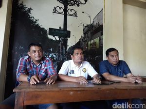 Pelatih Tim Liga 2 Ini Ternyata Rangkap Direktur Akademi Mataram Jogja Pelatih Tim Liga 2 Ini Ternyata Rangkap Direktur Akademi Mataram Jogja