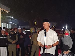 Takziah ke Gedung Pakuan, Ganjar Sebut Jasad Eril Wangi dan Wajah Segar Takziah ke Gedung Pakuan, Ganjar Sebut Jasad Eril Wangi dan Wajah Segar