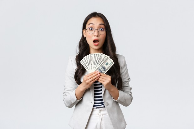 Gaji yang tak sesuai dengan pekerja juga menjadi pemicu burnout pada pekerja dari kalangan gen Z