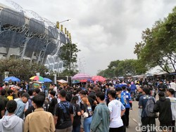 Jelang Persib Vs Bali United, Bobotoh Mulai Padati Stadion GBLA