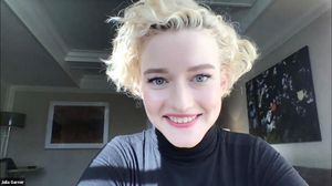 Julia Garner Inventing Anna Cocok Perankan Madonna?