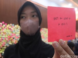 Datangi Gedung Pakuan, Warga Ngaku Kehilangan Sosok Eril