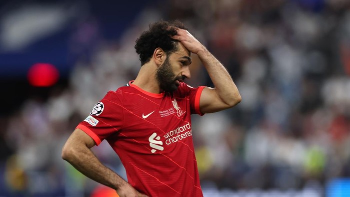 PARIS, FRANCE - MAY 28: Mohamed Salah of Liverpool FC reacts following the final whsitel of the UEFA Champions League final match between Liverpool FC and Real Madrid at Stade de France on May 28, 2022 in Paris, France. (Photo by Jonathan Moscrop/Getty Images)
