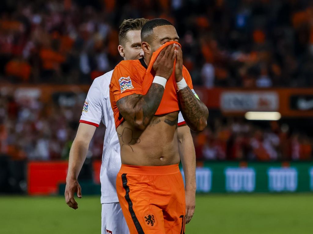 Memphis Depay Dilarang Gagal Penalti di Piala Dunia Memphis Depay Dilarang Gagal Penalti di Piala Dunia