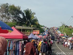Mengisi Akhir Pekan di Pasar Kaget Jalan Cisinga Tasikmalaya