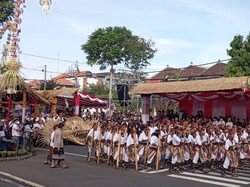 2.400 Seniman Meriahkan Pawai Pembukaan PKB 2022