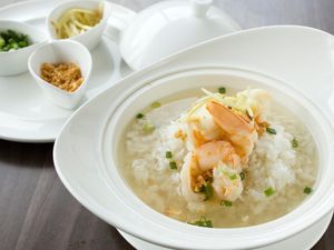 Resep Nasi Sop Udang yang Mengenyangkan untuk Sarapan Enak
