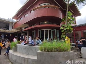 5 Rekomendasi Kafe di Kota Malang yang Tawarkan Menu Lezat hingga Spot Unik 5 Rekomendasi Kafe di Kota Malang yang Tawarkan Menu Lezat hingga Spot Unik