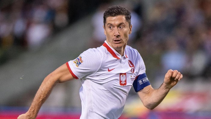 BRUSSELS, BELGIUM - JUNE 08: Robert Lewandowski of Poland during the UEFA Nations League League A Group 4 match between Belgium and Poland on June 8, 2022 in Brussels, Belgium. (Photo by Sebastian Frej/MB Media/Getty Images)