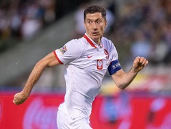 Saingi Barcelona, MU Ikutan Kejar Robert Lewandowski?