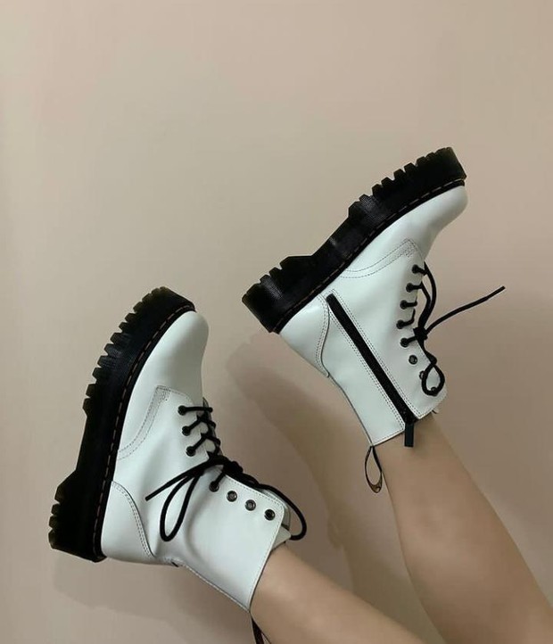 Sepatu Docmart/Foto: instagram.com/drmartensofficial Sepatu Docmart