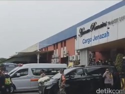 Menko Muhadjir-Erick Thohir Hadiri Prosesi Penyerahan Jenazah Eril