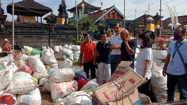 Bijak Mengelola Sampah dan Perilaku Hidup Sehat