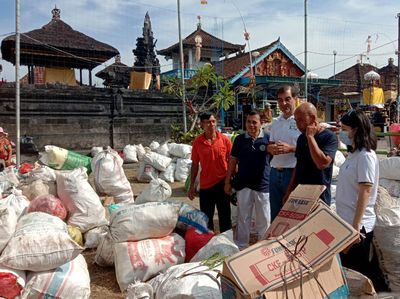 Bijak Mengelola Sampah dan Perilaku Hidup Sehat