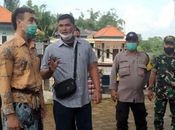 Bukan Dideportasi, Bule Panjat Beringin Itu Diusir Paksa dari Bali