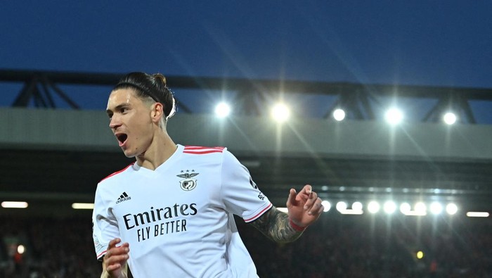 Benficas Uruguayan forward Darwin Nunez reacts after is goal is disallowed due to his offside position during the UEFA Champions League quarter final second leg football match between Liverpool and Benfica at the Anfield stadium, in Liverpool, on April 13, 2022. (Photo by Paul ELLIS / AFP) (Photo by PAUL ELLIS/AFP via Getty Images)
