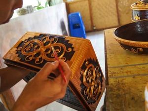 Kisah Made Suarnayasa, Olah Koran Bekas Jadi Bernilai Ekonomis