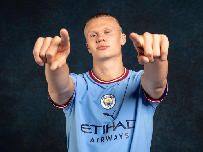 MANCHESTER, ENGLAND: In this photo released on June 13, 2022 Manchester City unveil new signing Erling Haaland at Manchester City Football Academy in Manchester, England. (Photo by Lynne Cameron - Manchester City/Manchester City FC via Getty Images)