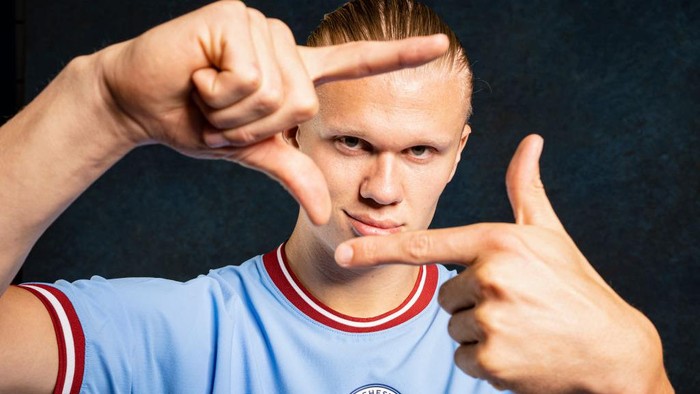 MANCHESTER, ENGLAND: In this photo released on June 13, 2022 Manchester City unveil new signing Erling Haaland at Manchester City Football Academy in Manchester, England. (Photo by Lynne Cameron - Manchester City/Manchester City FC via Getty Images)