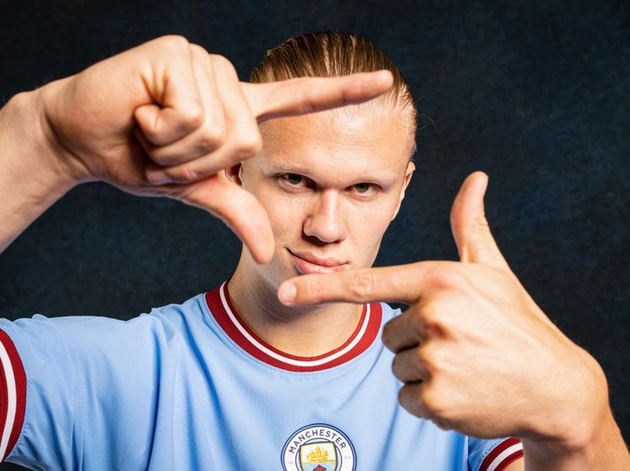 MANCHESTER, ENGLAND: In this photo released on June 13, 2022 Manchester City unveil new signing Erling Haaland at Manchester City Football Academy in Manchester, England. (Photo by Lynne Cameron - Manchester City/Manchester City FC via Getty Images)