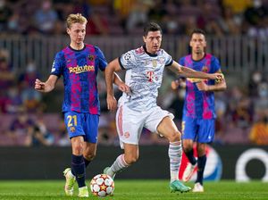 Lewandowski Segera Berseragam Barcelona