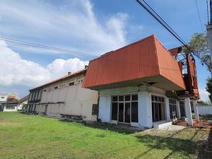 Kisah Calo Bioskop Legendaris Mojokerto Jual Tiket Untung Rp 25 Kisah Calo Bioskop Legendaris Mojokerto Jual Tiket Untung Rp 25