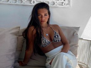 Potret Gemma Rose, Putri Michael Owen yang Beradegan di Ranjang Potret Gemma Rose, Putri Michael Owen yang Beradegan di Ranjang