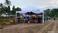 Melihat dari Dekat Persiapan di Lokasi Pemakaman Eril