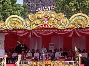 Mendagri Puji Akselerasi Vaksinasi COVID-19 Sistem Banjar di Bali