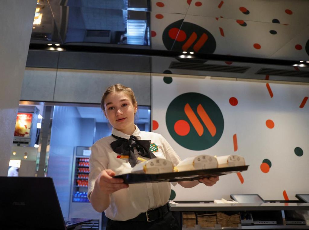 Ini Nih Vkusno & tochka, Pengganti McDonalds di Rusia, Langsung Ramai Ini Nih Vkusno & tochka, Pengganti McDonalds di Rusia, Langsung Ramai