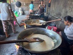 Jaen! Intip Pembuatan Dodol Khas Bali di Desa Penglatan Buleleng