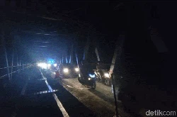 Renovasi Jembatan di Sukabumi Makan Korban, Pemotor Jatuh ke Sungai