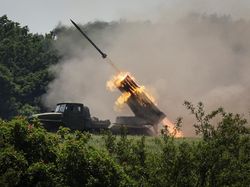 Rudal Rusia Hancurkan Dua Pesawat Ukraina