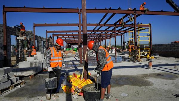 Rusia Bangun Kembali Kota di Ukraina yang Berhasil Dikuasai