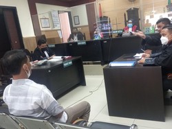 Di Sidang, Saksi Ungkap Detik-detik Dokter Bakar Bengkel Tangerang