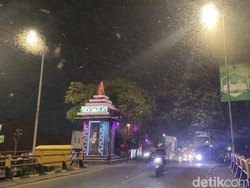 Serbuan Laron Teror Pengendara di Jembatan Kali Porong Sidoarjo