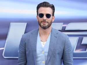Suara Chris Evans Soal Boikot Lightyear Gegara Adegan Gay