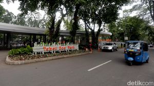 Setelah Razia Cabut Pentil, Tebet Eco Park Kini Bebas Parkir Liar