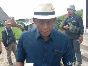 Heboh Bupati Nonton Dangdut di TV Saat Subang Banjir, Pemkab Buka Suara Heboh Bupati Nonton Dangdut di TV Saat Subang Banjir, Pemkab Buka Suara